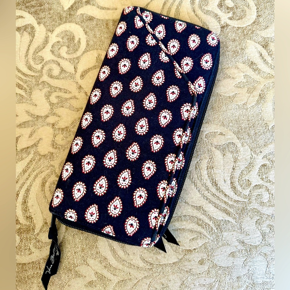 Retired Vera Bradley black and white paisley large wallet clutch